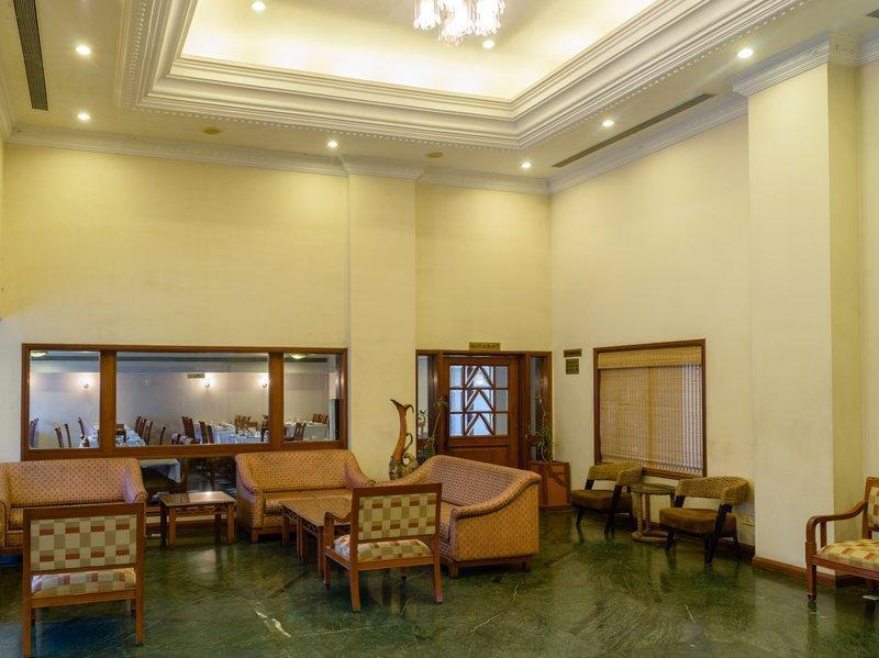 Quality Inn Palms Gandhidham Ngoại thất bức ảnh