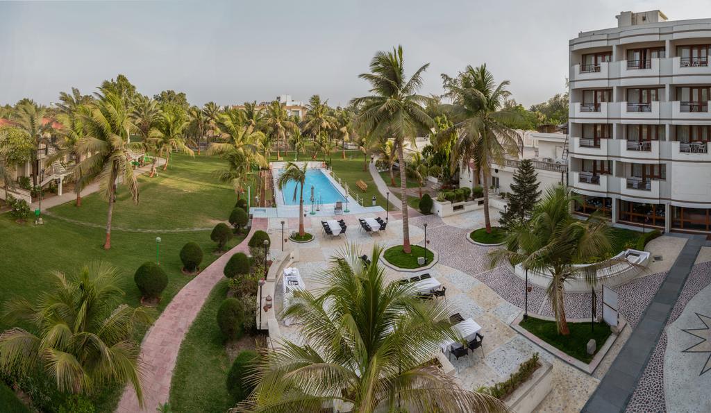 Quality Inn Palms Gandhidham Ngoại thất bức ảnh